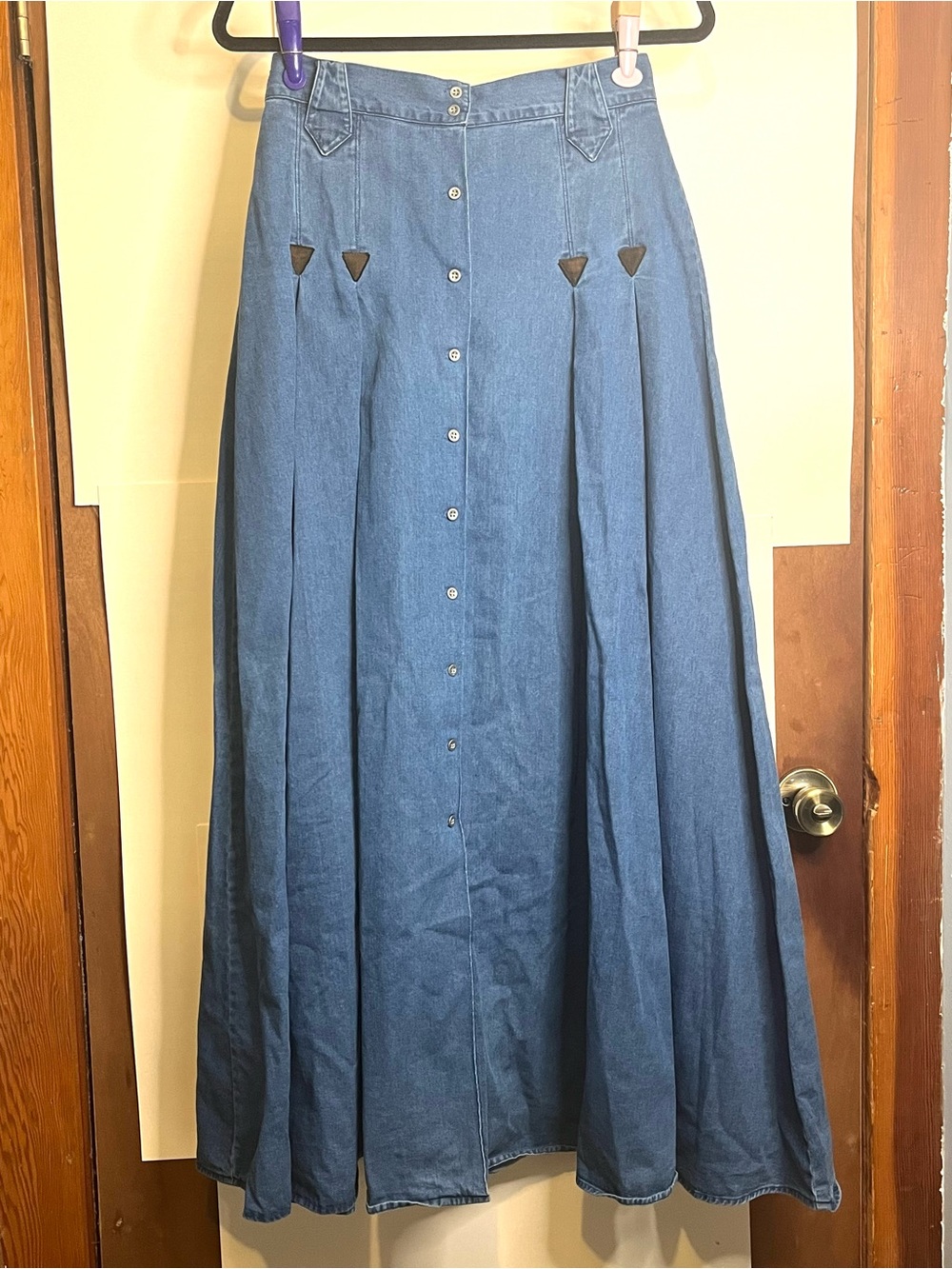 Frontier Classics Women’s Size 8 Lightweight Cotton Denim Button Up Maxi Skirt